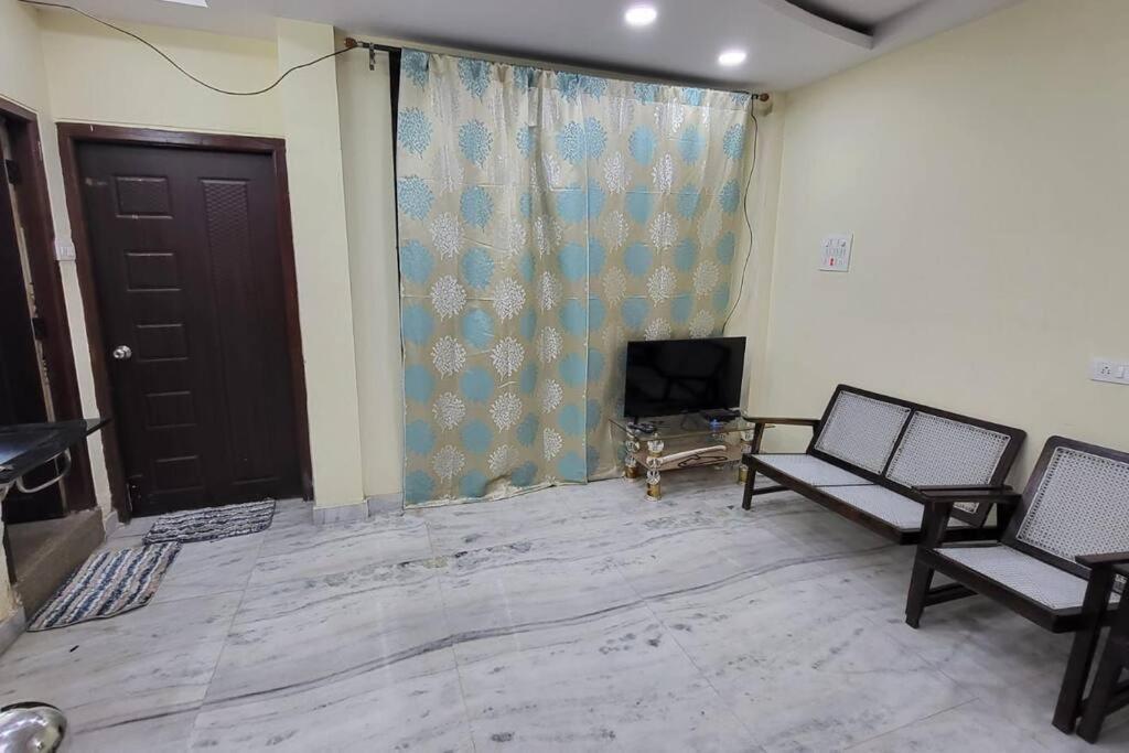 Paramount Cozy Hyderabad Exterior photo